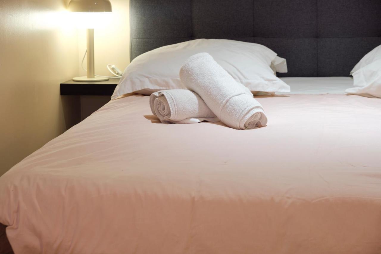 Suite Adamas Lyon Exteriör bild