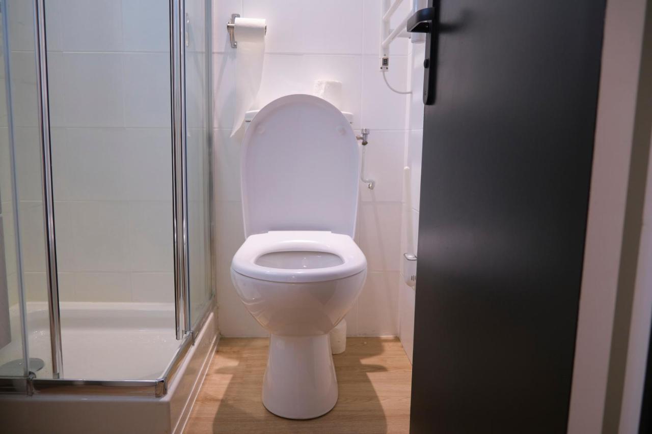 Suite Adamas Lyon Exteriör bild